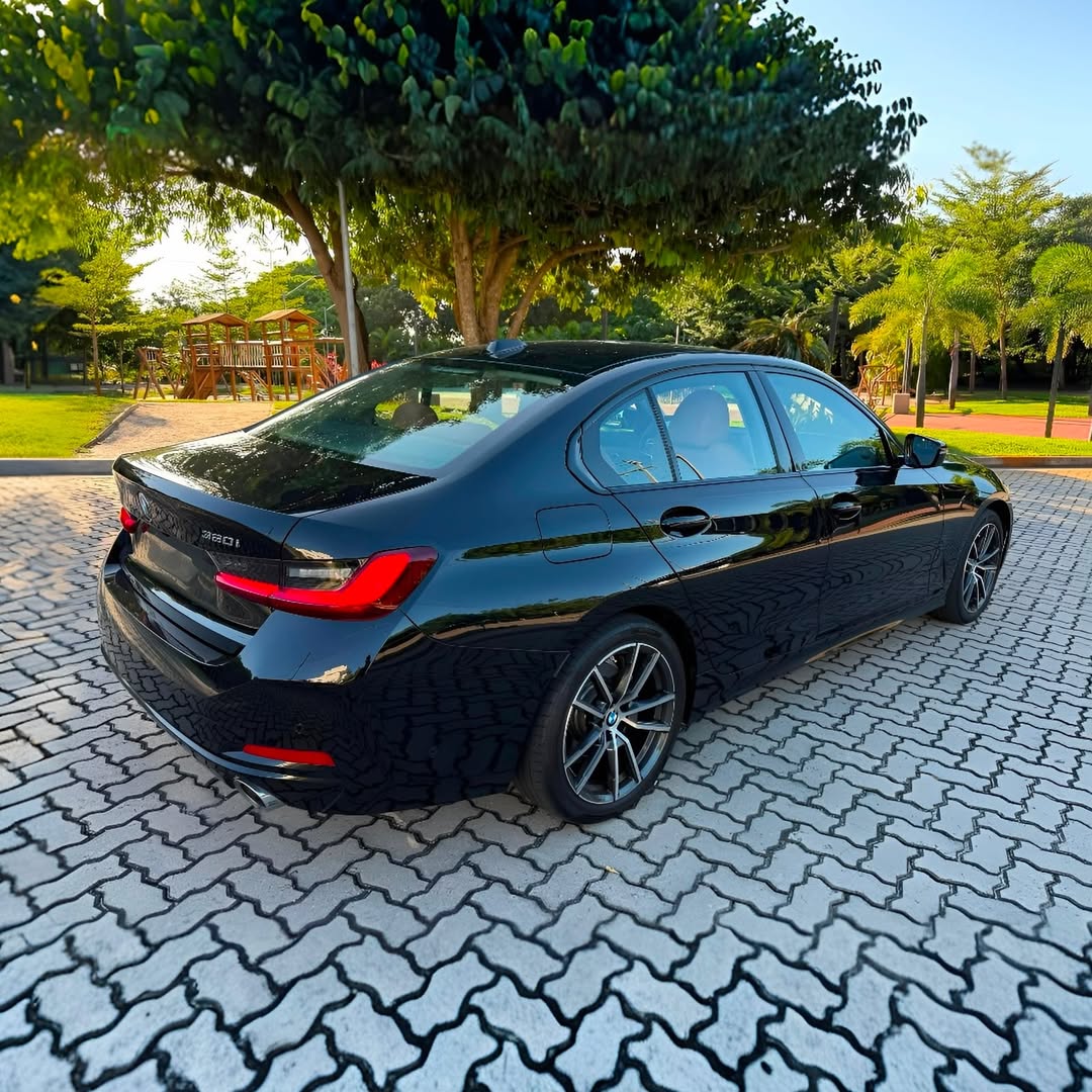 BMW 320i Sport GP 2025 9.500km à venda em Ceará - Foto 4