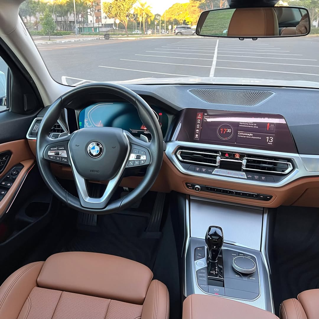 Imagem do Carro 8