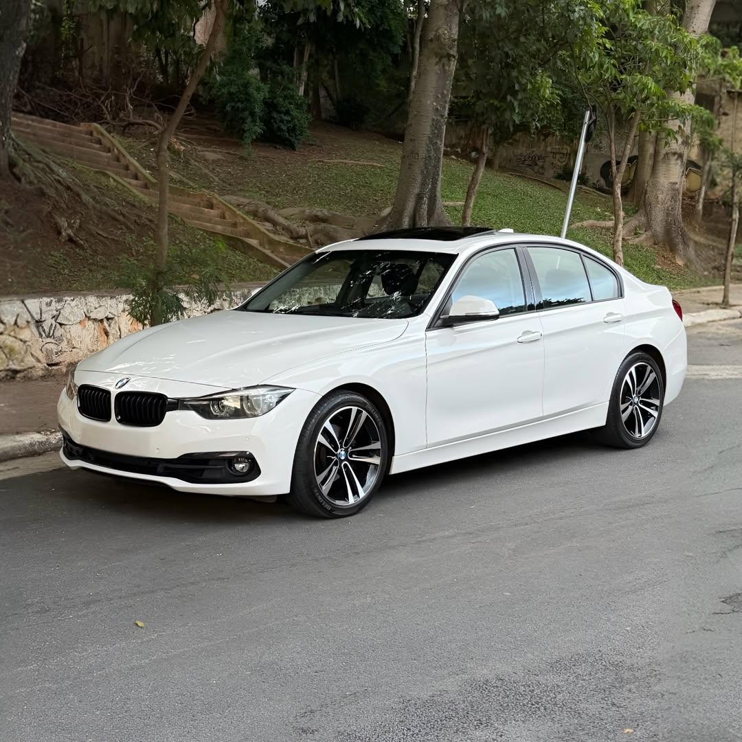 BMW 320i Sport GP Plus 18/18 à venda em São Paulo, Brazil - Foto 2