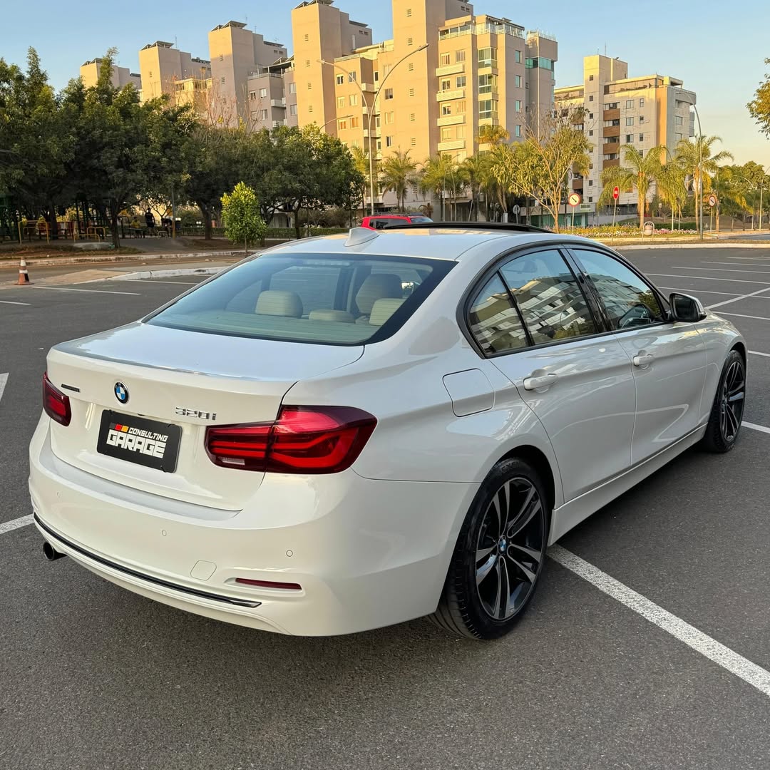 Bmw 320i Sport GP Plus 18/18 à venda em São Paulo, Brazil - Foto 4