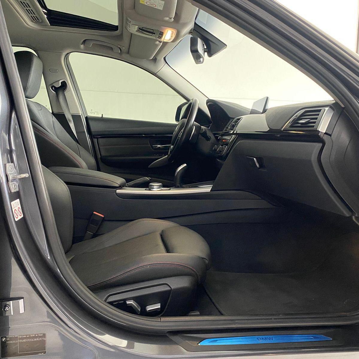 Imagem do Carro 8