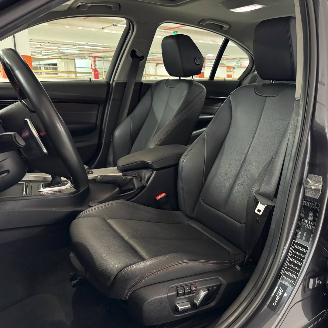 BMW 320i Sport GP Plus 18/18 54.000km à venda em Brasília, District Federal, Brazil - Foto 9