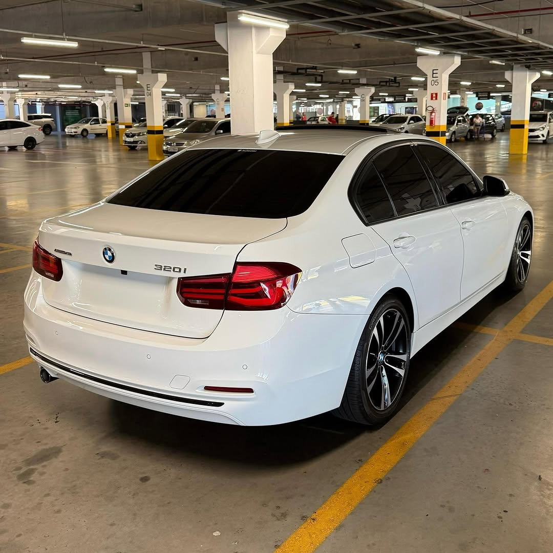 Imagem do Carro 4