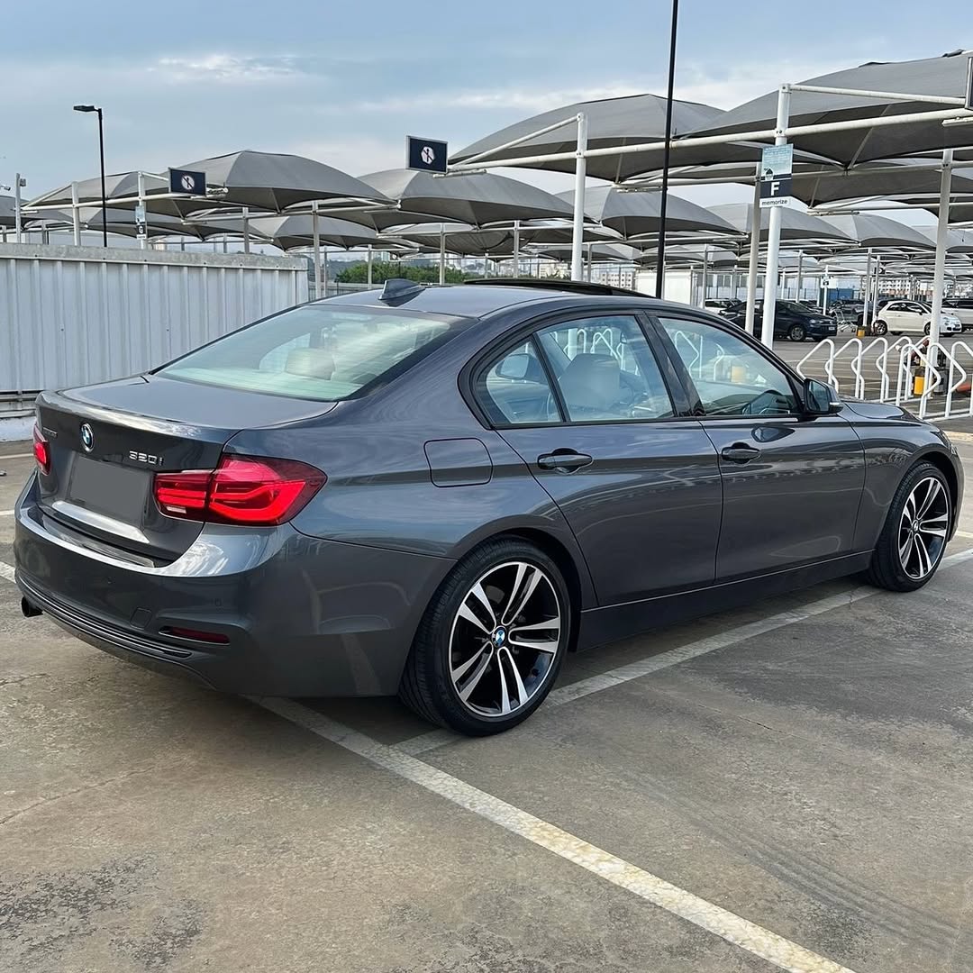 Bmw 320i Sport GP Plus 18/18 à venda em São Paulo, Brazil - Foto 5