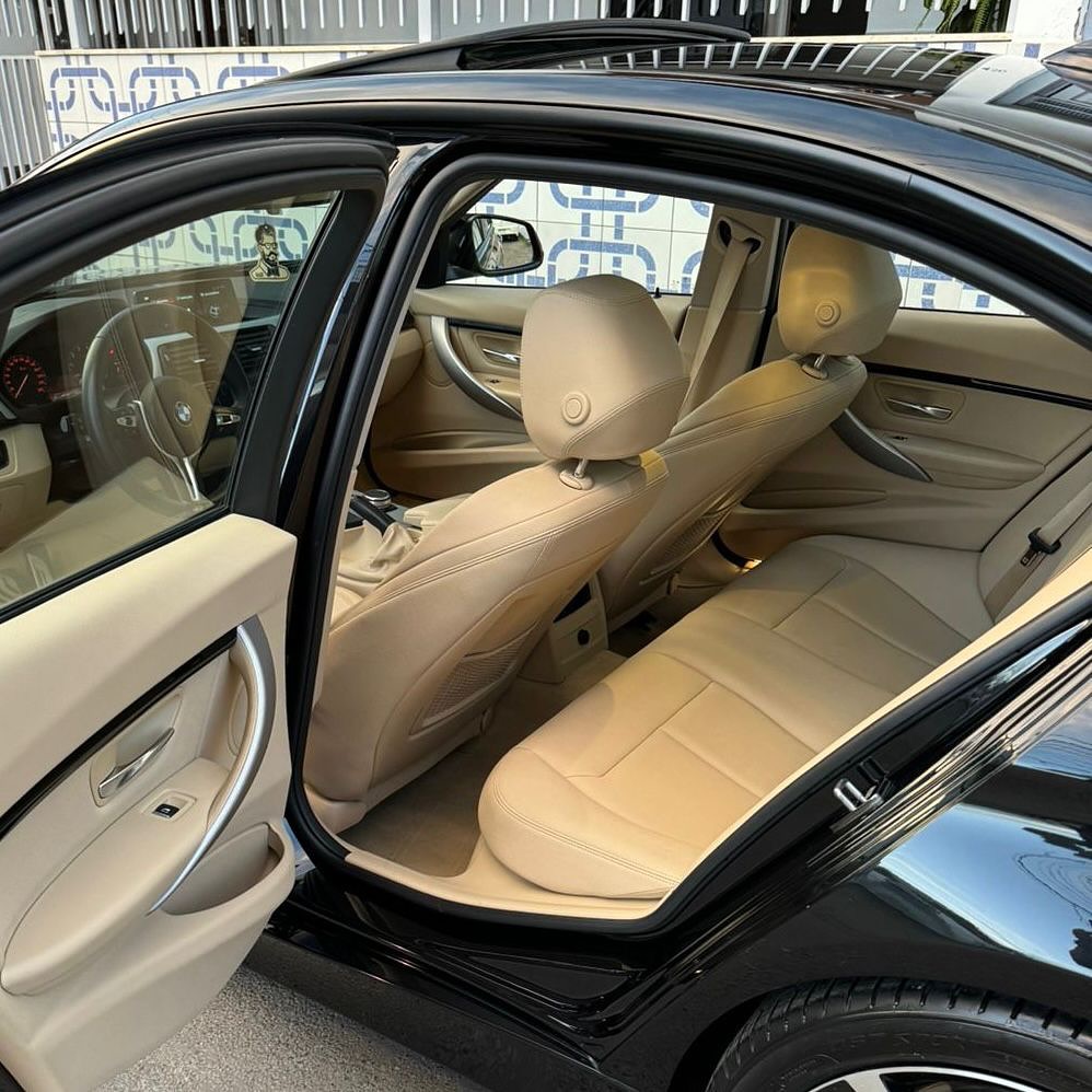 Imagem do Carro 10