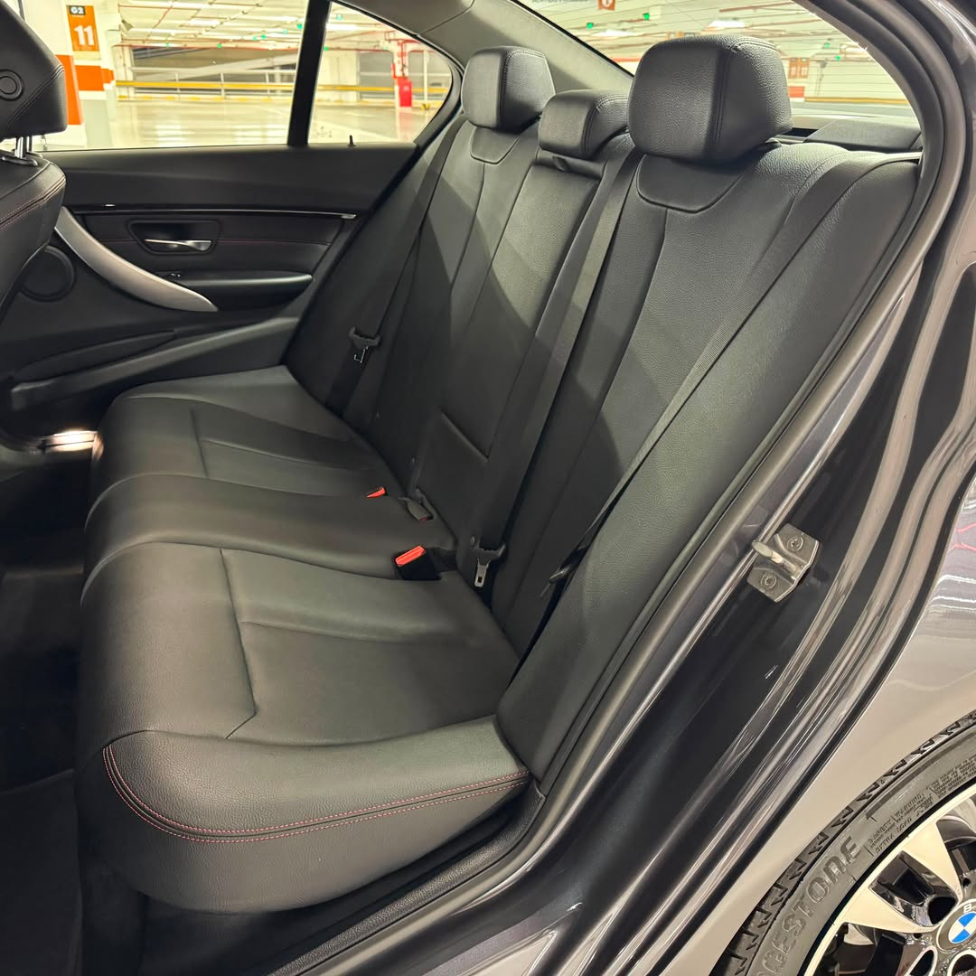 BMW 320i Sport Plus 18/18 42.000km à venda em Brasília, District Federal, Brazil - Foto 10