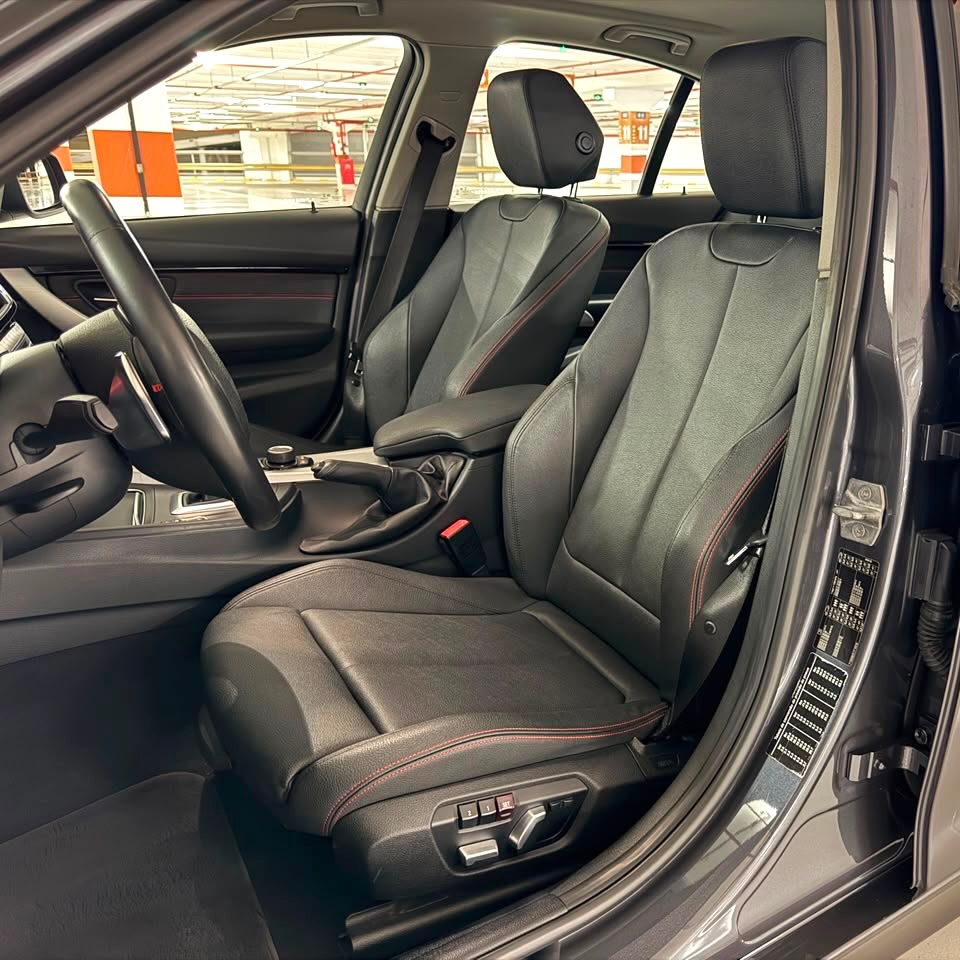 BMW 320i Sport Plus 18/18 42.000km à venda em Brasília, District Federal, Brazil - Foto 9