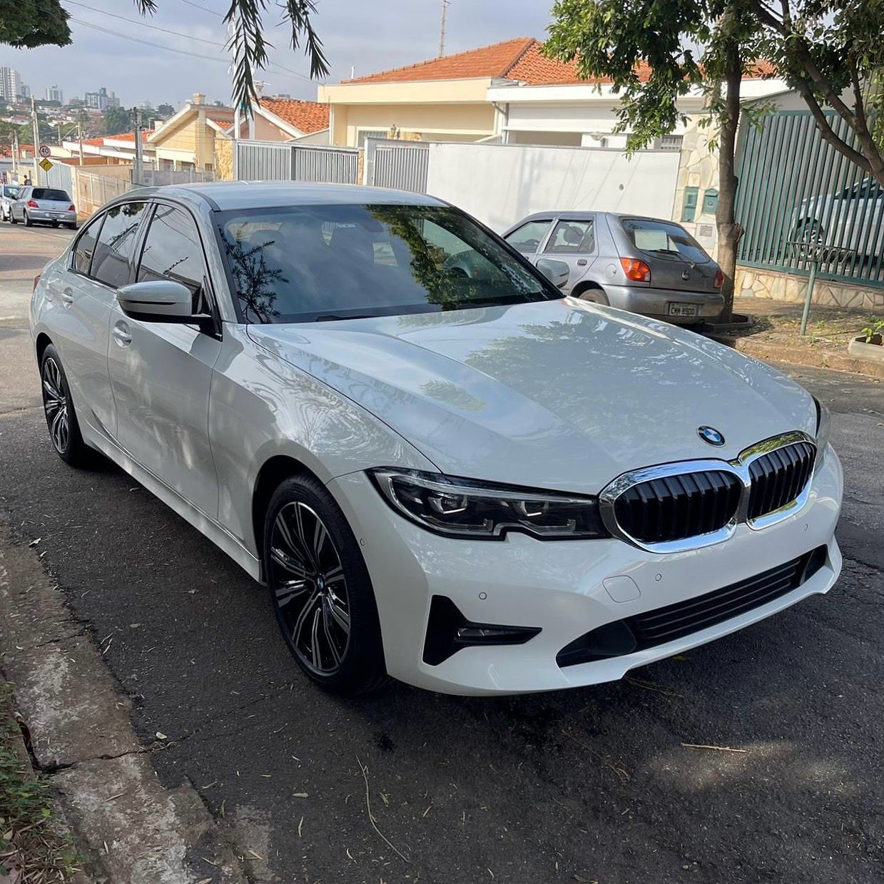 Imagem do Carro 5
