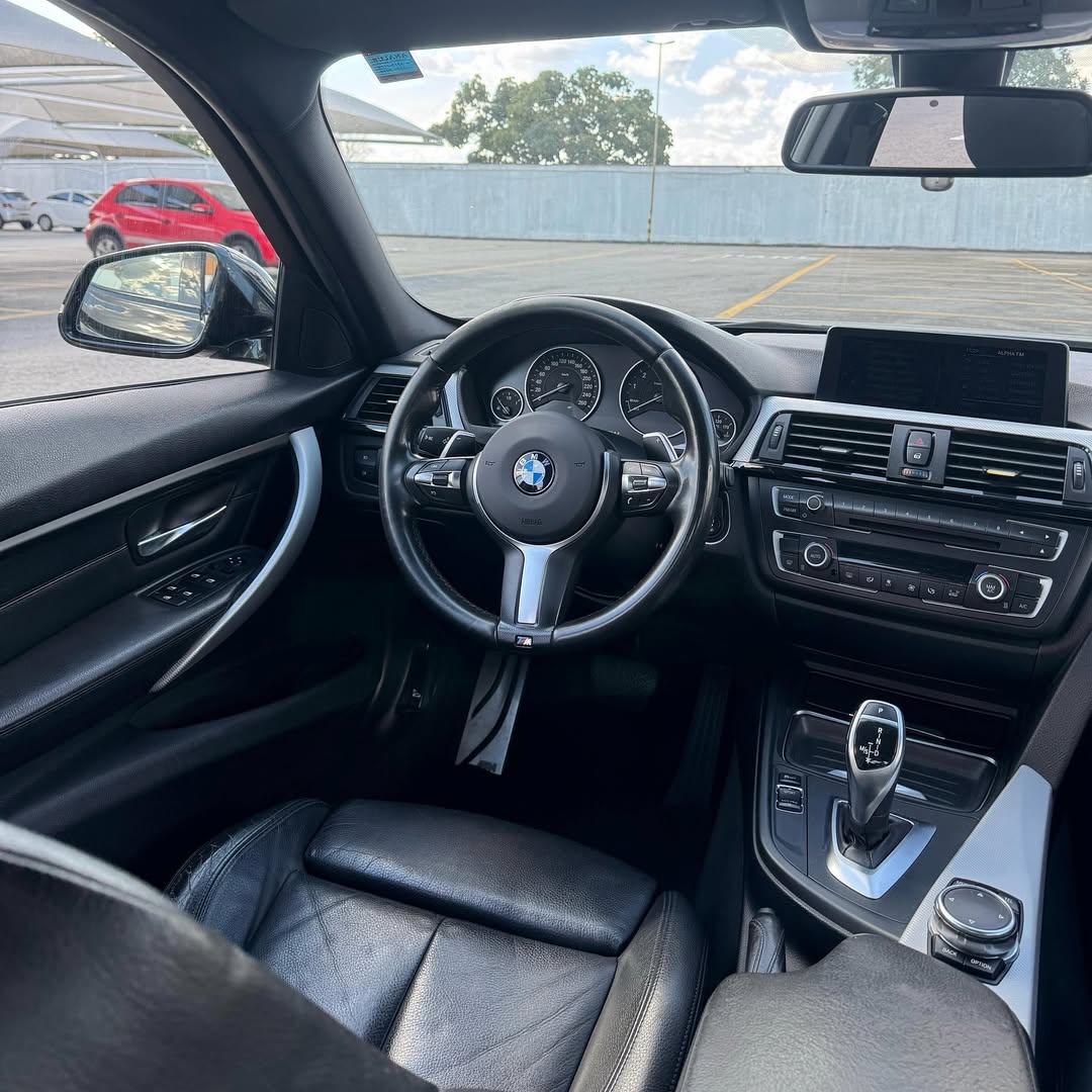 Imagem do Carro 8