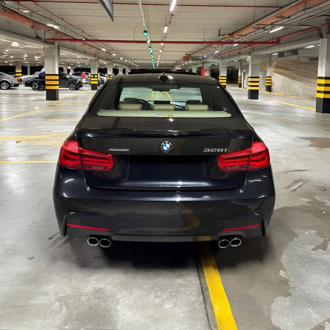 Bmw 328i M Sport 2017 77.000km à venda em Баїя - Foto 4
