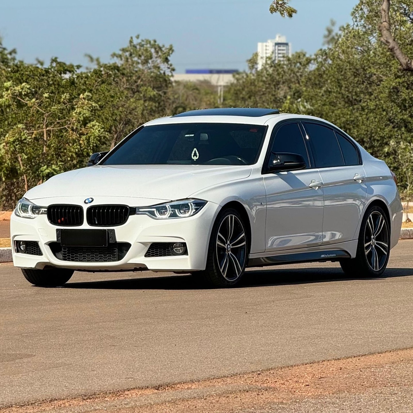Imagem do Carro 2