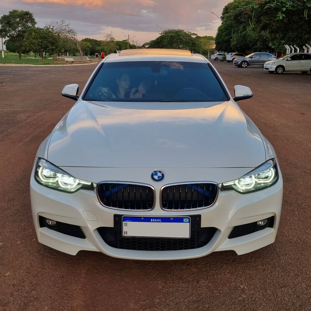 Imagem do Carro 8