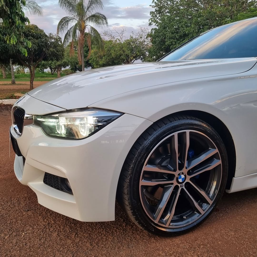 Imagem do Carro 9