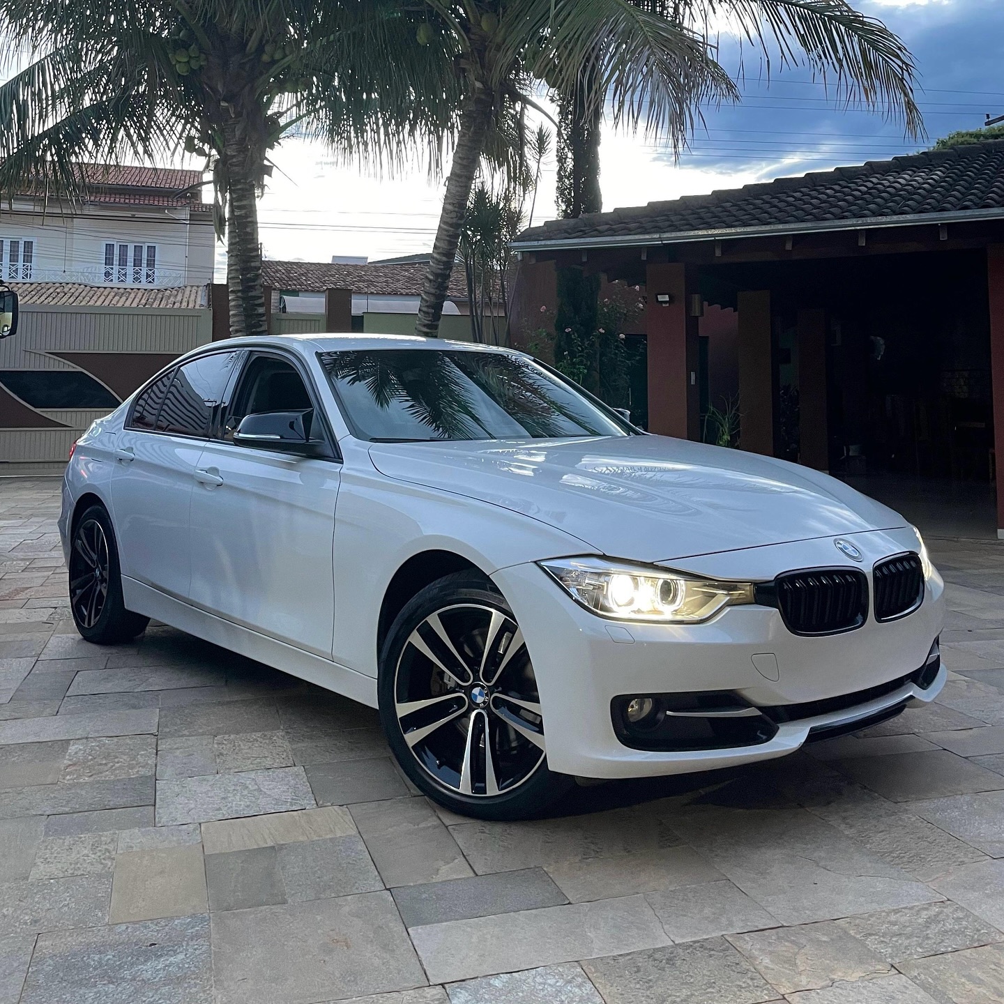 Imagem do Carro 4