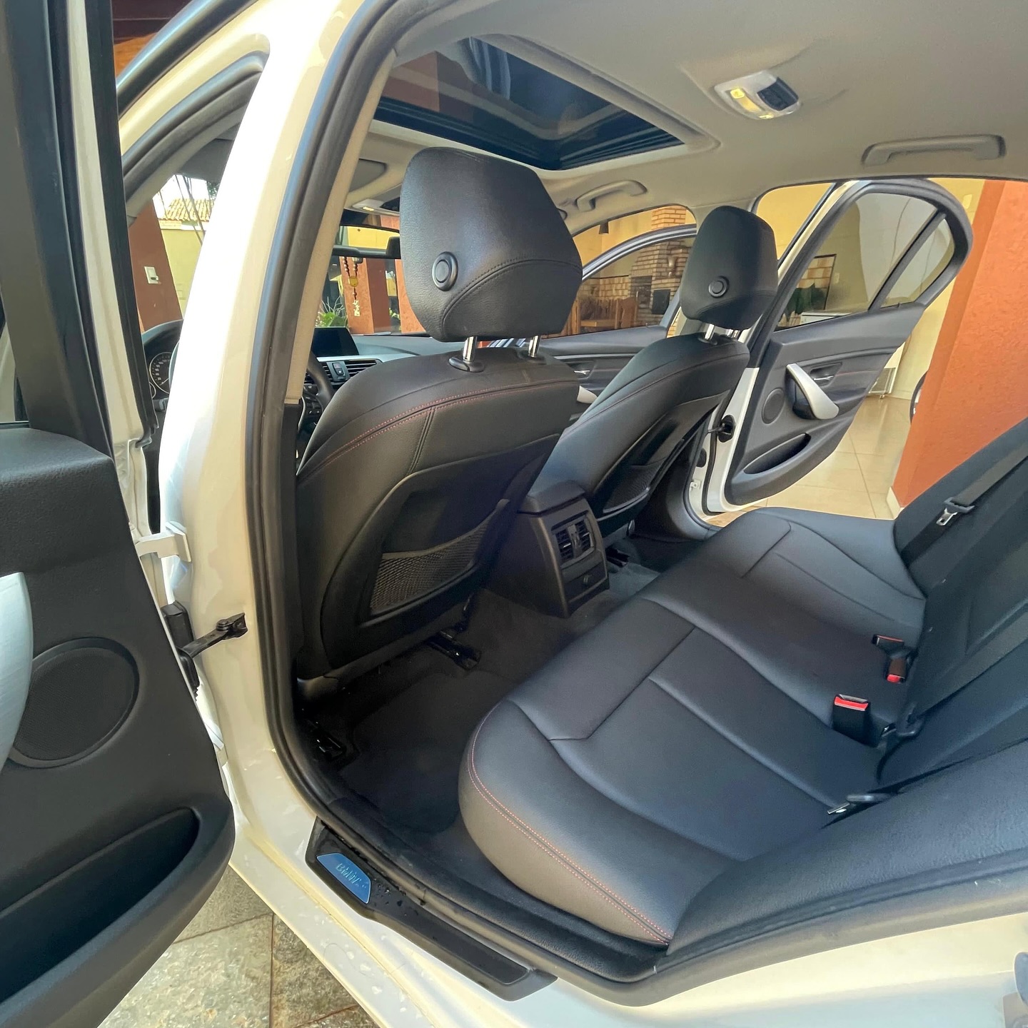 Imagem do Carro 8