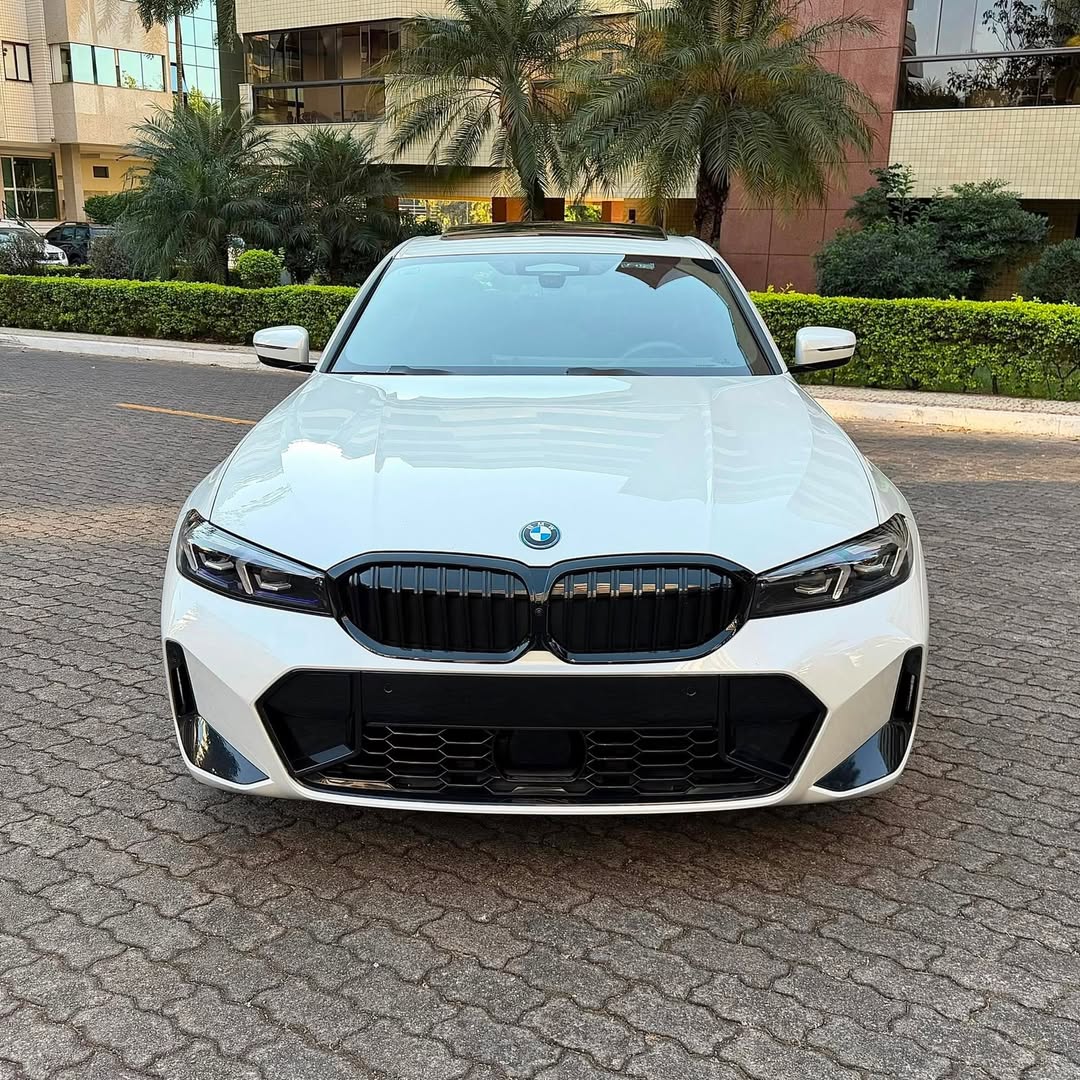 BMW 330e M Sport PHEV 2025 18.700km à venda em Brasília, District Federal, Brazil - Foto 6