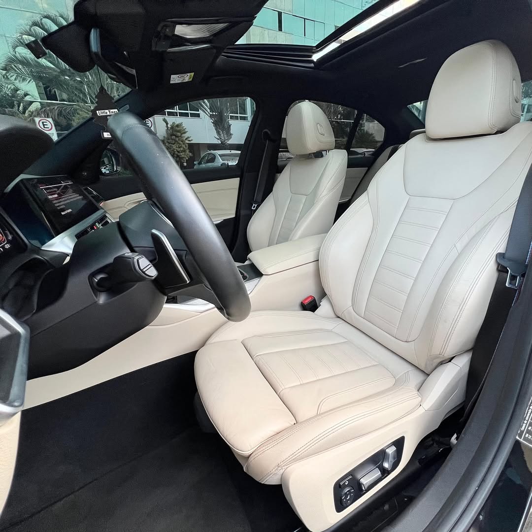 Imagem do Carro 9