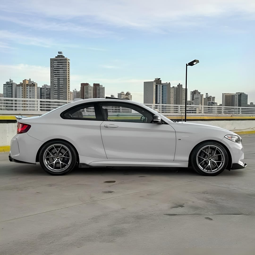 Imagem do Carro 6