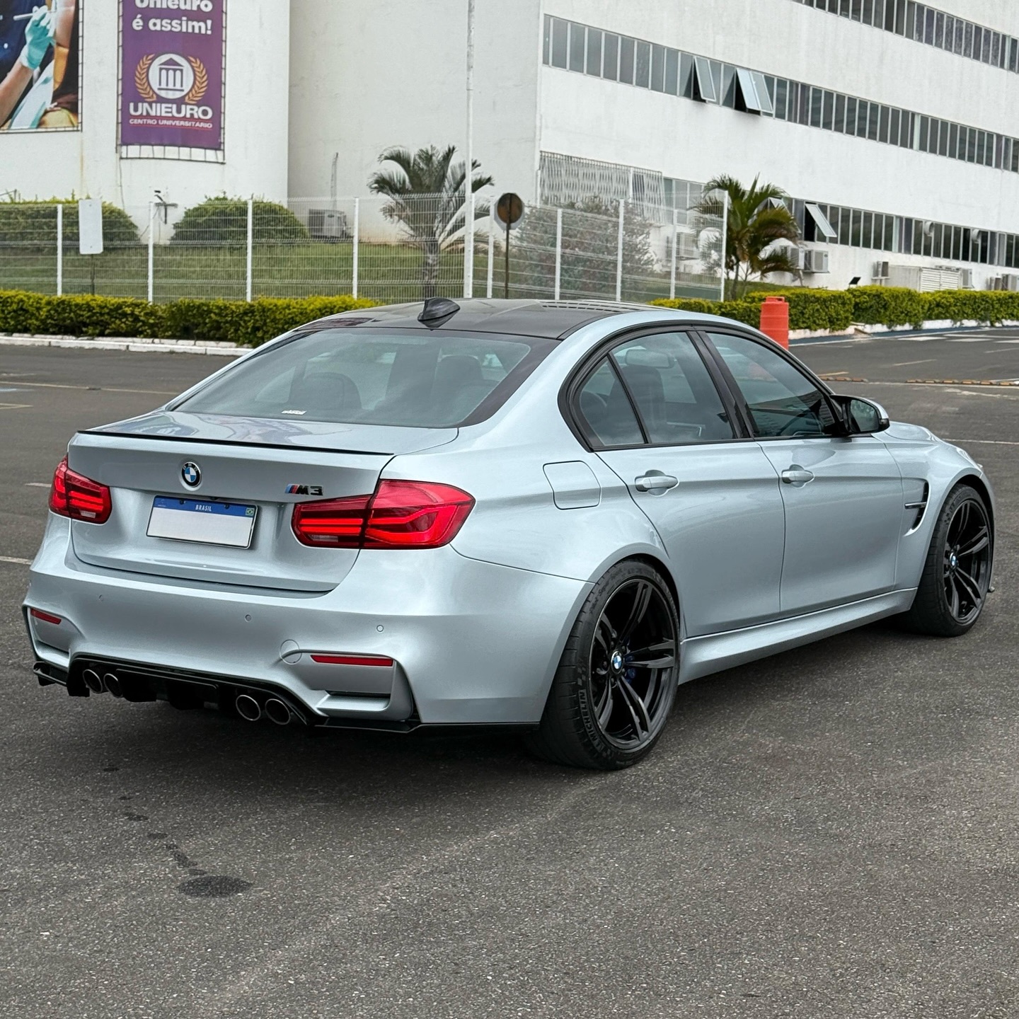 Imagem do Carro 4