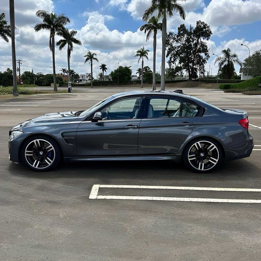 Imagem do Carro 7