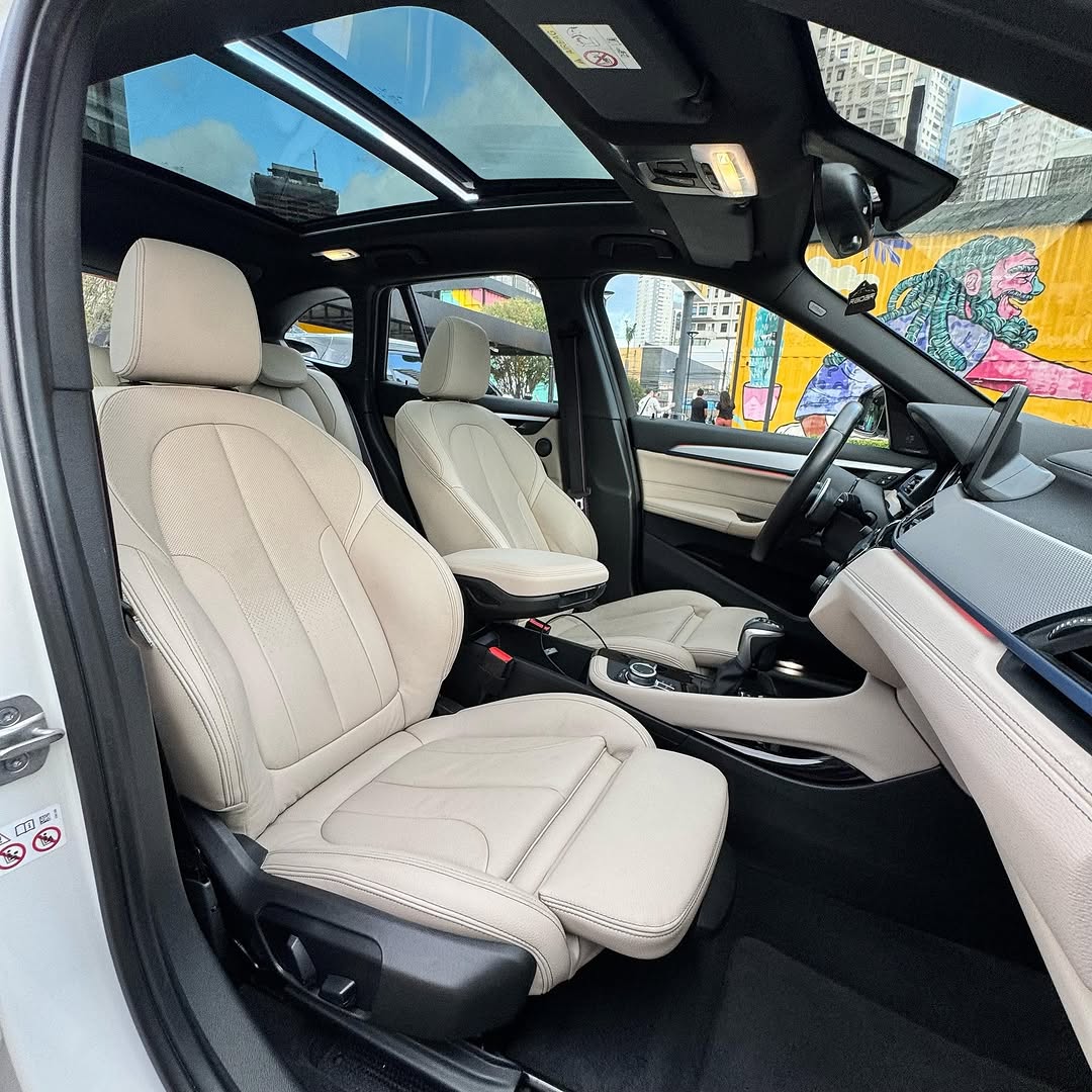 Imagem do Carro 8