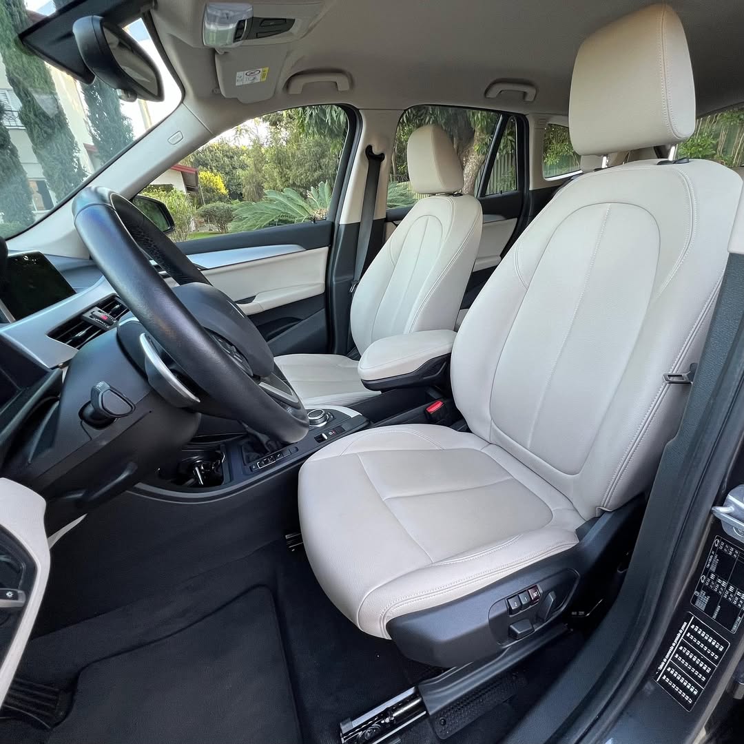 Imagem do Carro 8