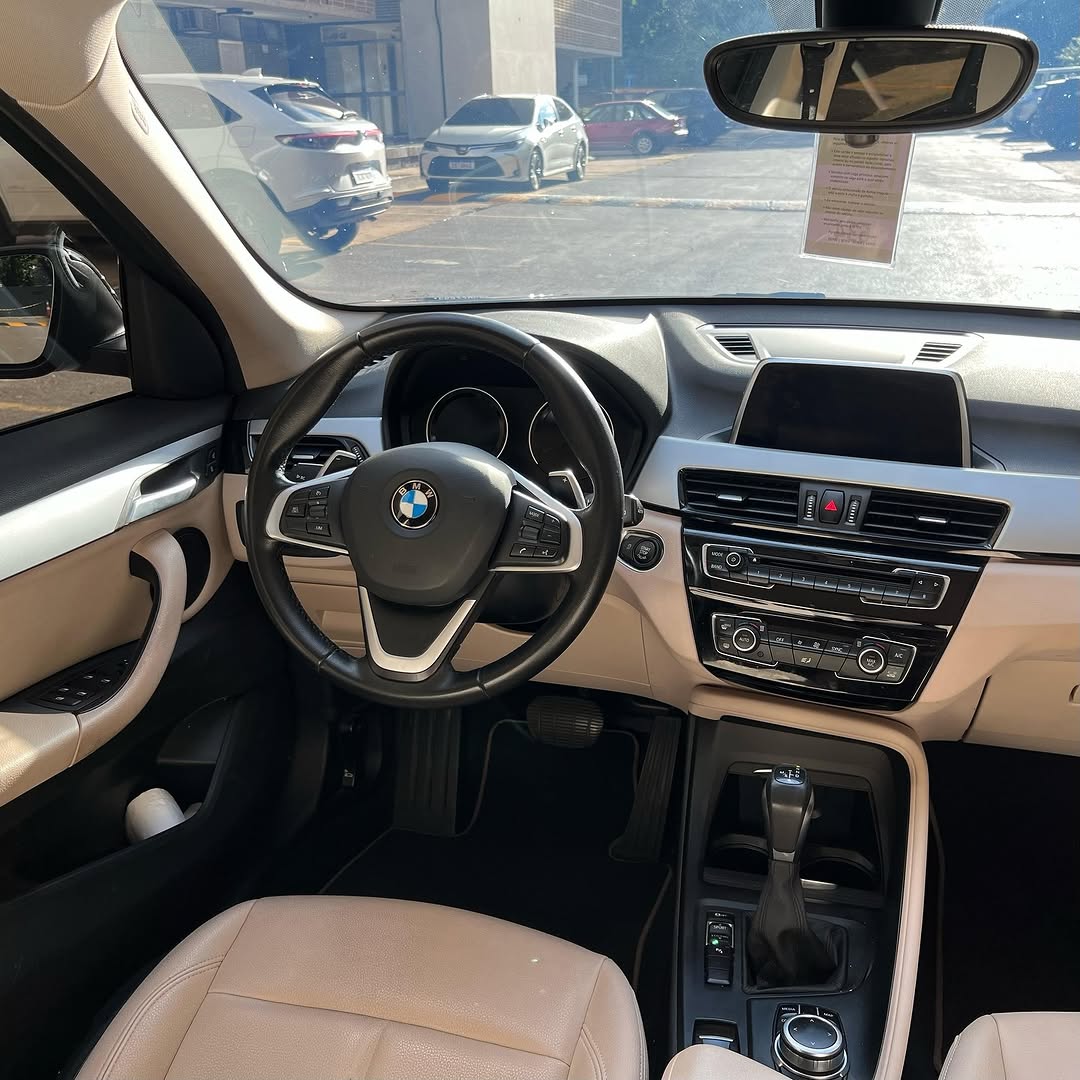 Imagem do Carro 8