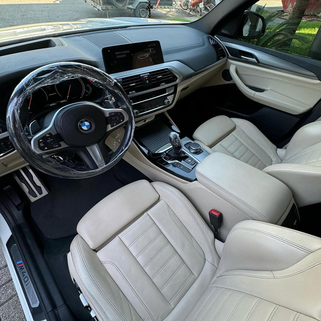Imagem do Carro 8