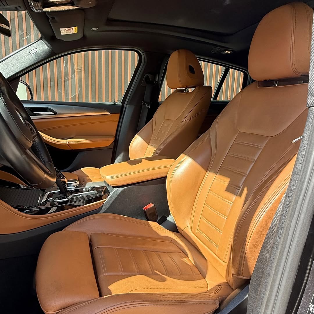 Imagem do Carro 8