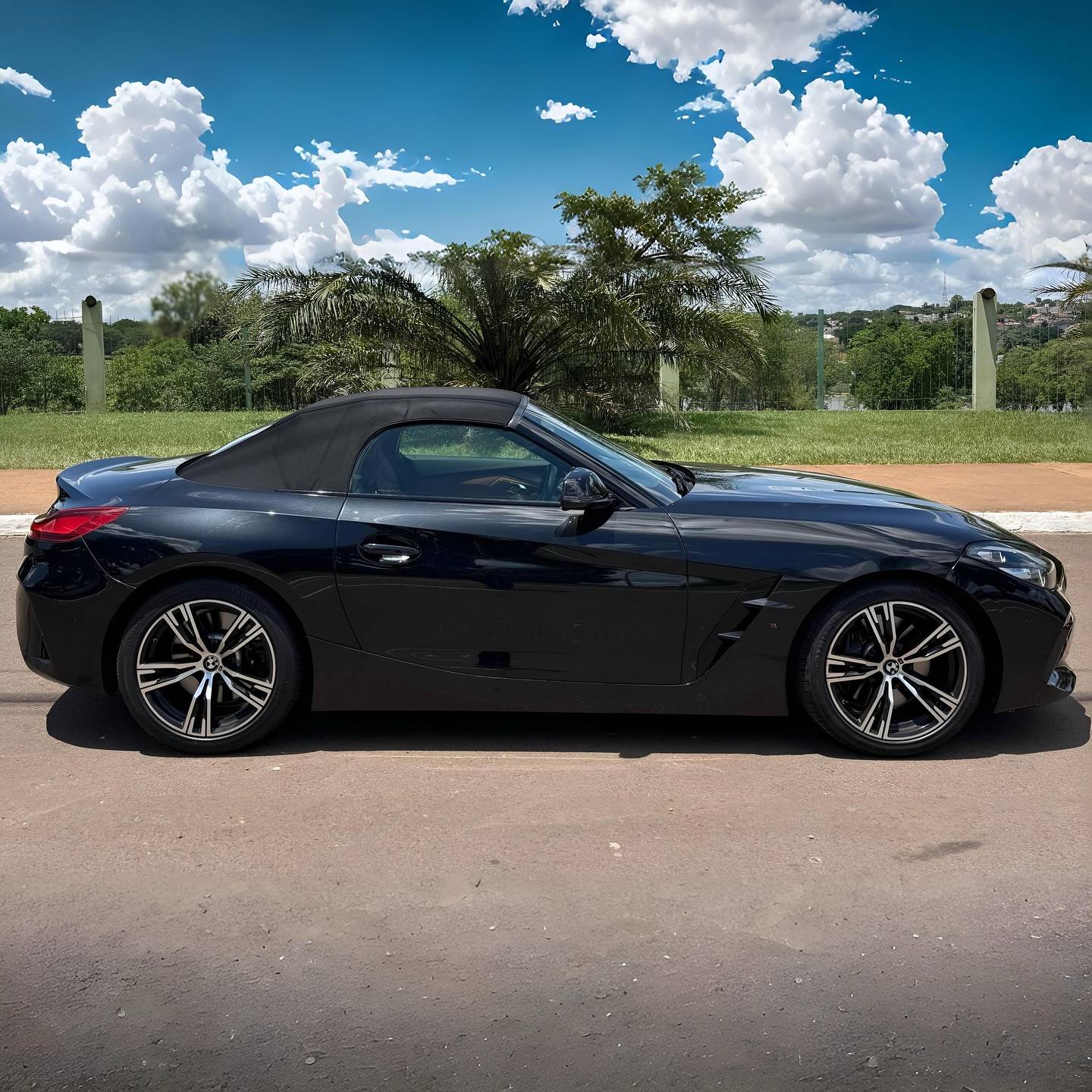 Imagem do Carro 3