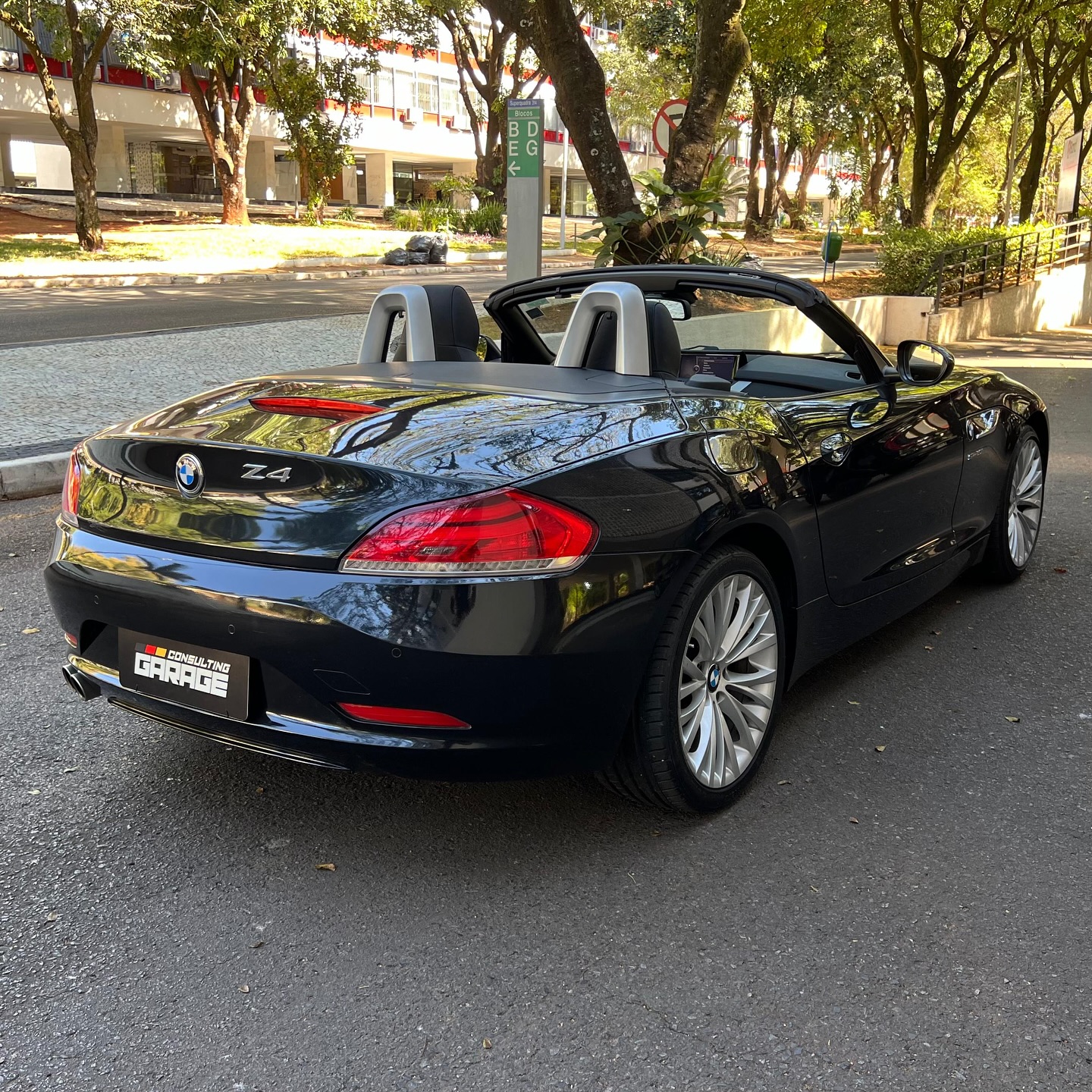 Imagem do Carro 5
