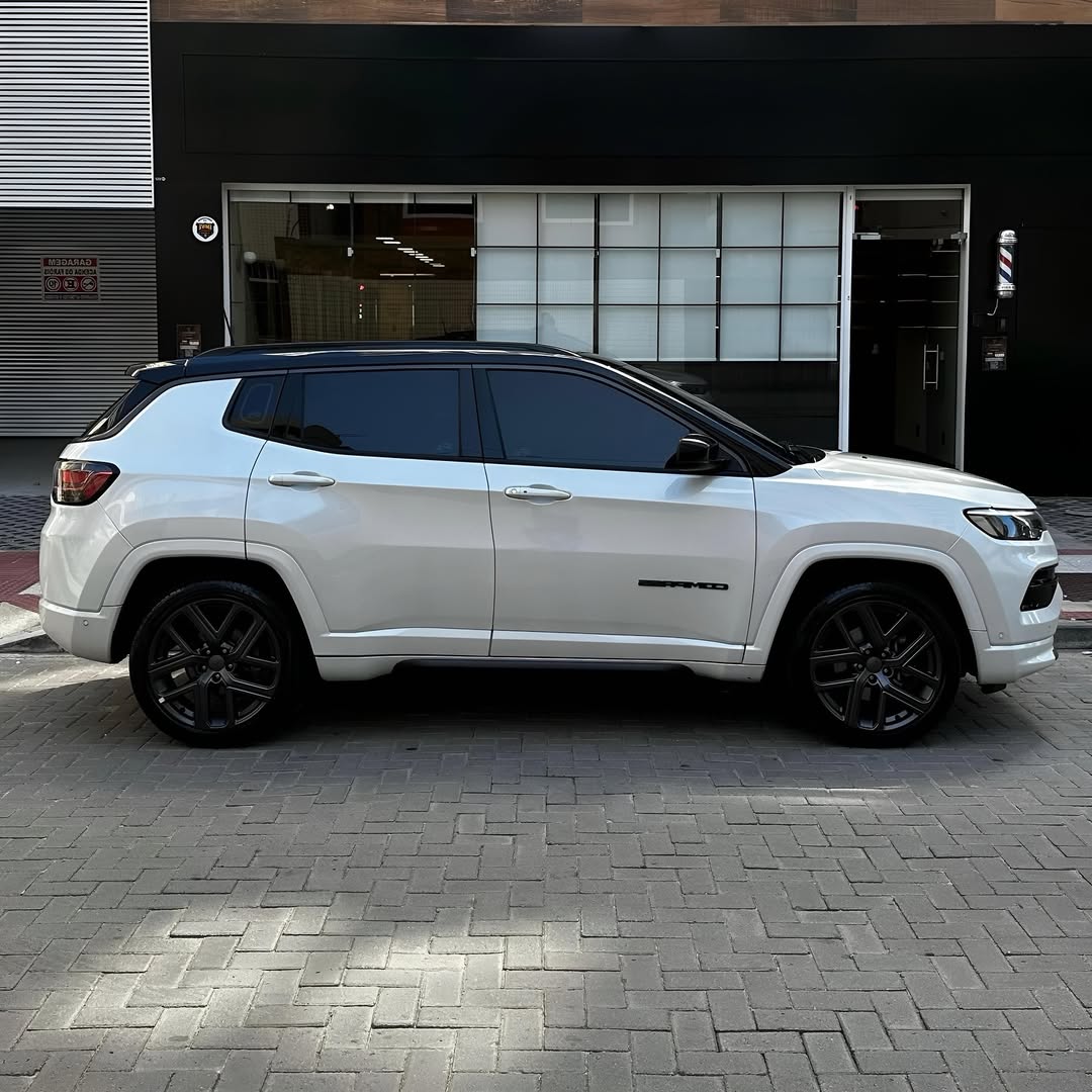 Imagem do Carro 6
