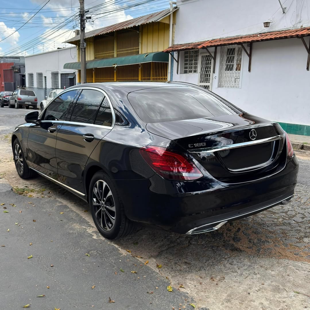 Mercedes C180 Exclusive 2020 à venda em Belo Horizonte, Minas Gerais, Brasil - Foto 3