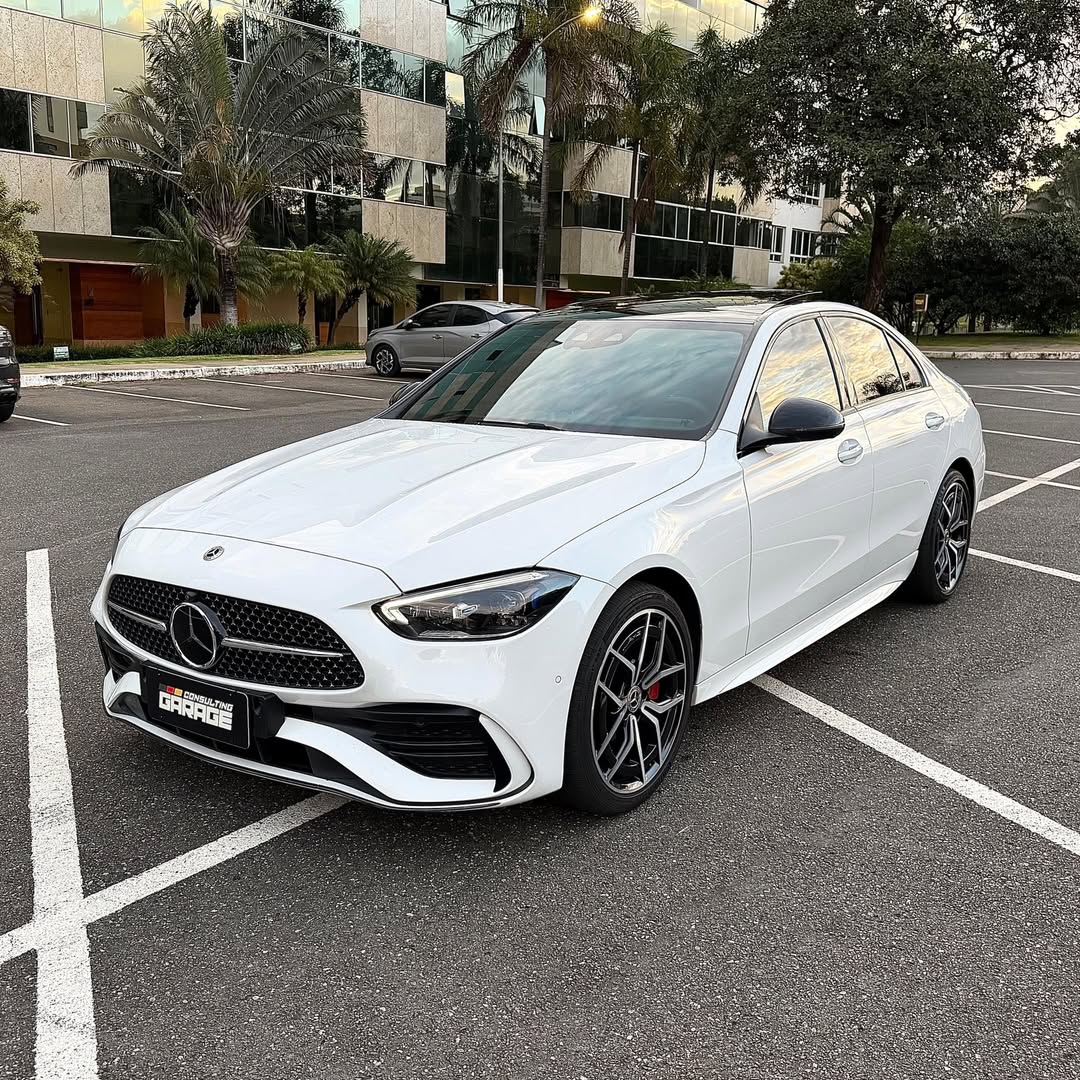 Mercedes C300 AMG Line Híbrido 2022 à venda em Brasília, District Federal, Brazil - Foto 2