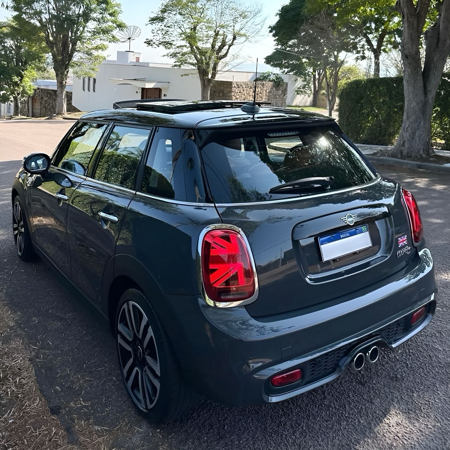 Imagem do Carro 3
