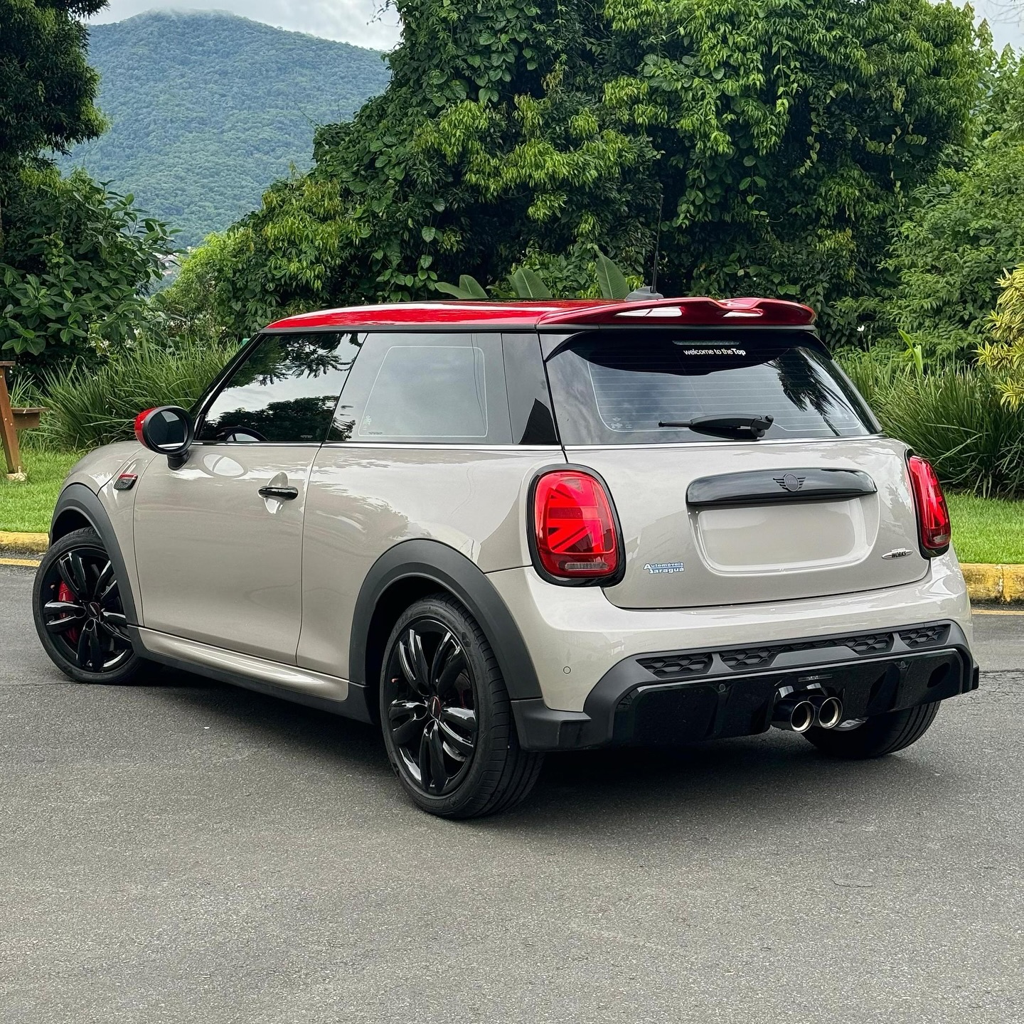 Imagem do Carro 6