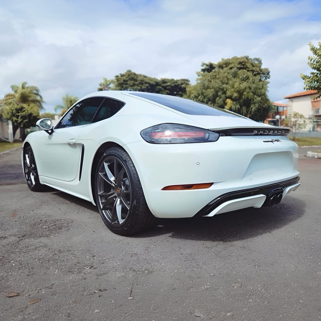 Porsche 718 Cayman 2024 à venda em Brasília, District Federal, Brazil - Foto 3