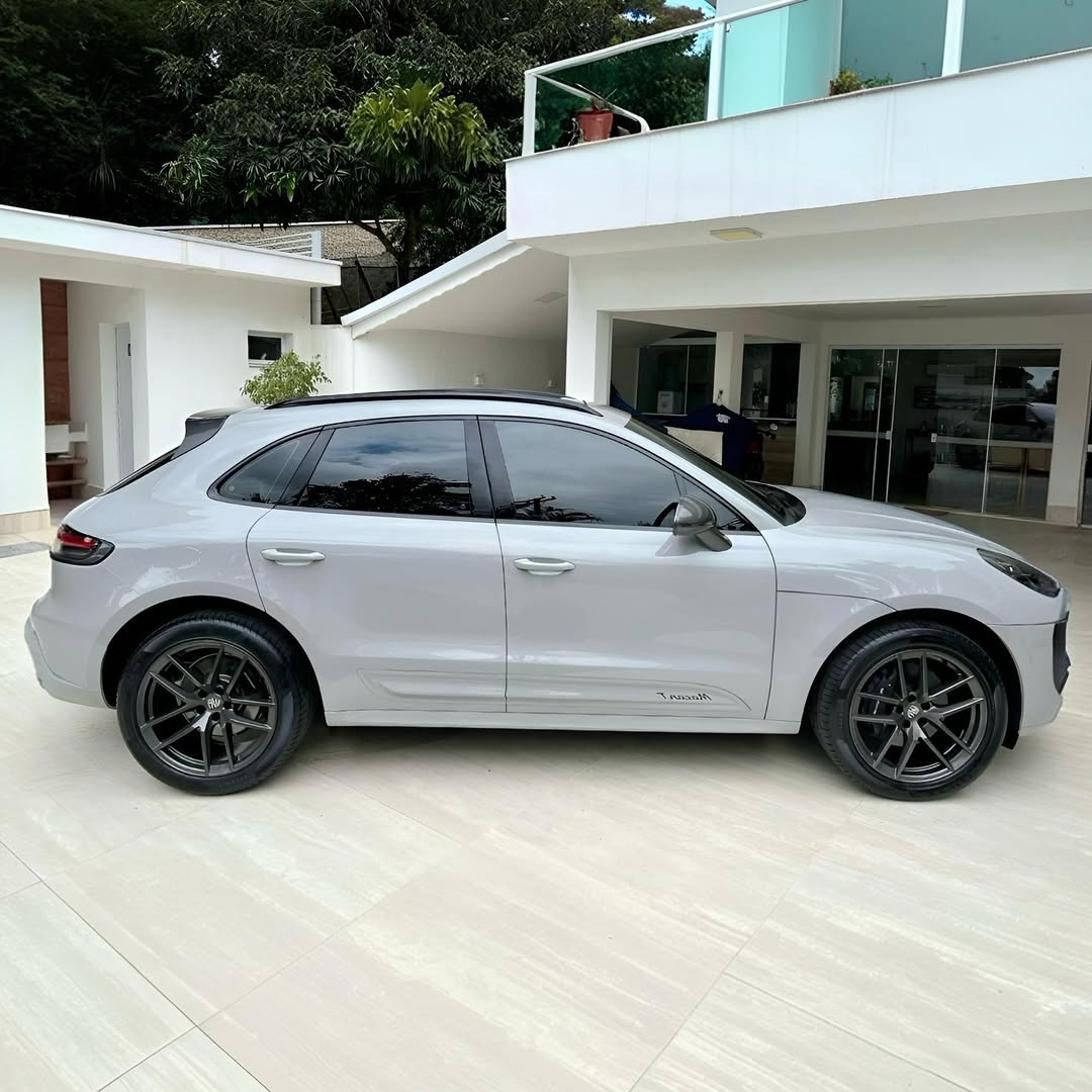 Imagem do Carro 5