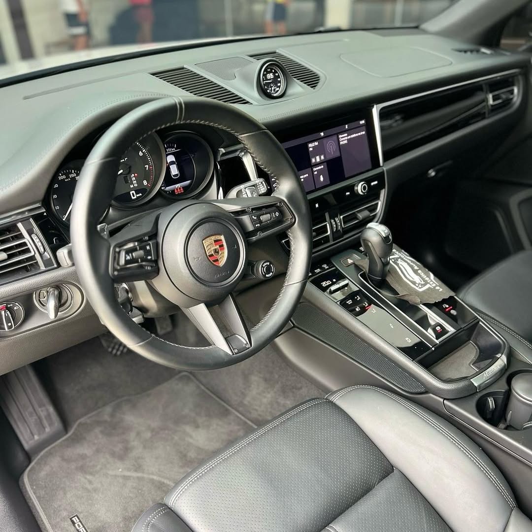 Imagem do Carro 8