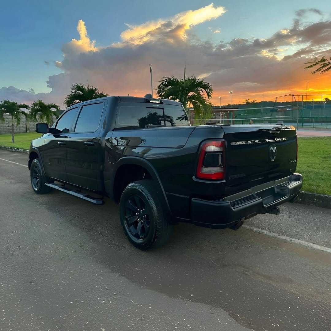 Ram 1500 Rebel 5.7 V8 Hemi 21/21 à venda em Minas Gerais - Foto 3
