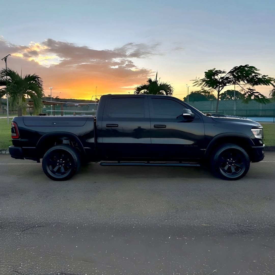 Ram 1500 Rebel 5.7 V8 Hemi 21/21 à venda em Minas Gerais - Foto 6