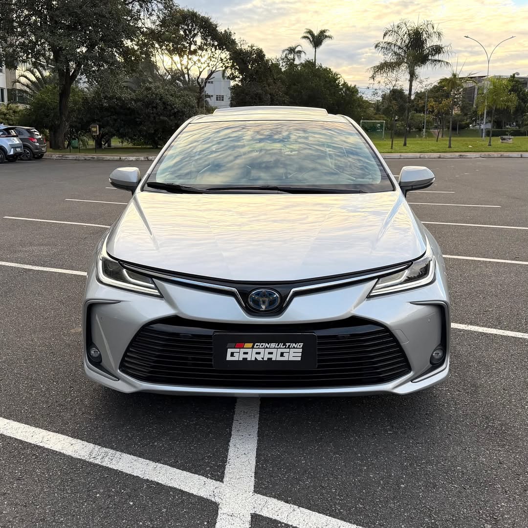 Toyota Corolla Altis Premium Hybrid 2021 à venda em Brasília, District Federal, Brazil - Foto 6