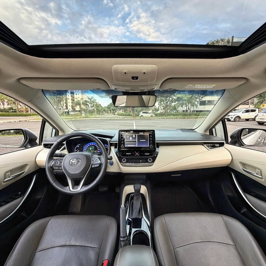 Toyota Corolla Altis Premium Hybrid 2021 à venda em Brasília, District Federal, Brazil - Foto 7