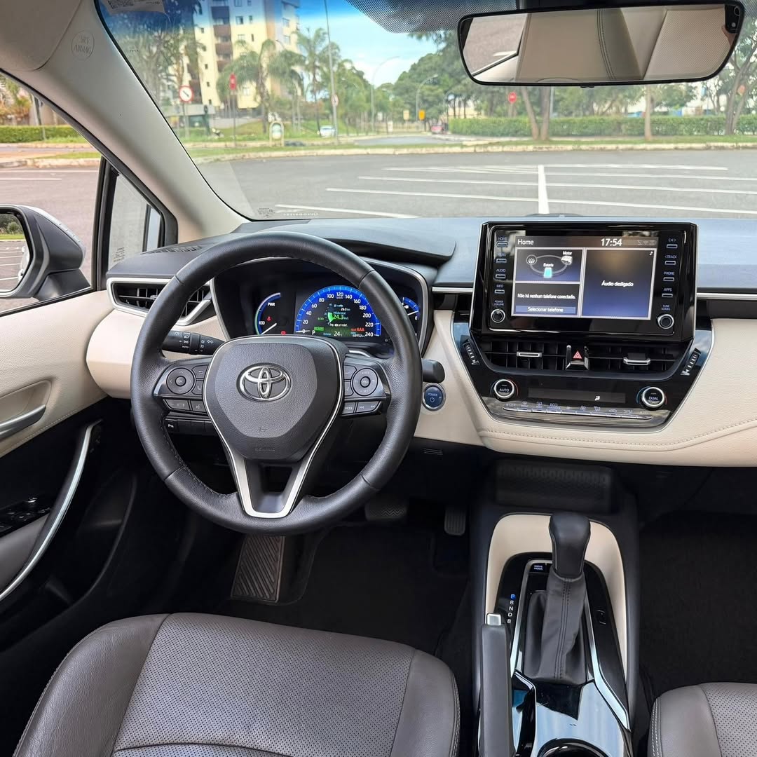 Toyota Corolla Altis Premium Hybrid 2021 à venda em Brasília, District Federal, Brazil - Foto 8
