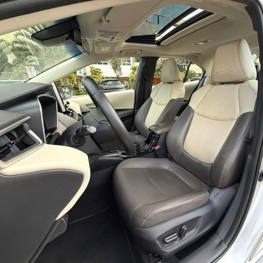 Toyota Corolla Altis Premium Hybrid 2021 à venda em Brasília, District Federal, Brazil - Foto 9