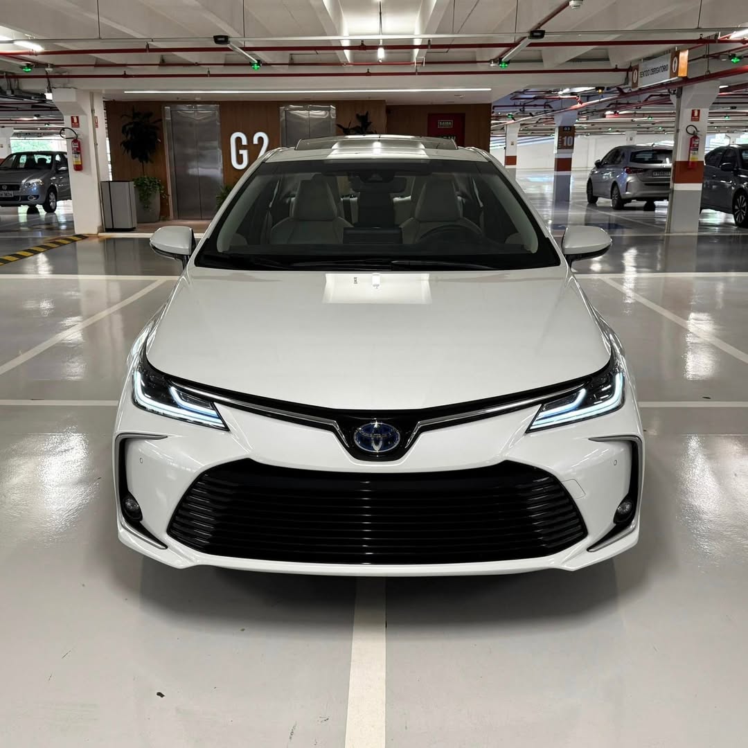 Toyota Corolla Altis Premium Hybrid 2022 46.000km à venda em Brasília, District Federal, Brazil - Foto 6