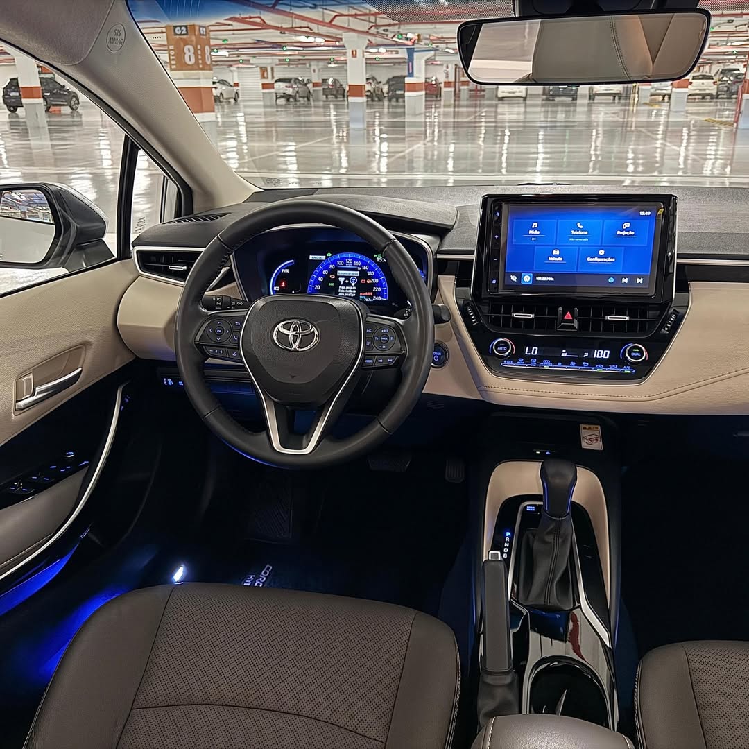 Toyota Corolla Altis Premium Hybrid 23/23 à venda em Brasília, District Federal, Brazil - Foto 8