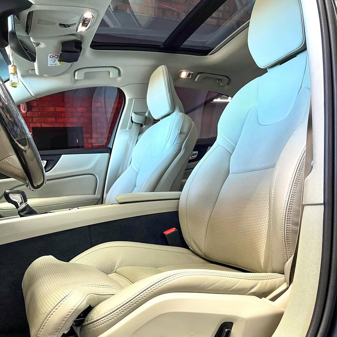 Imagem do Carro 10