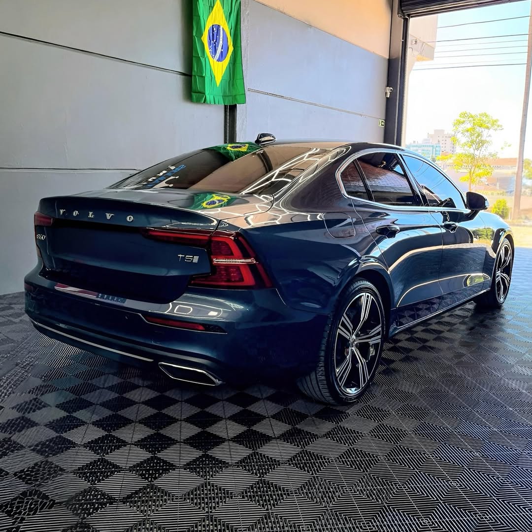 Imagem do Carro 5