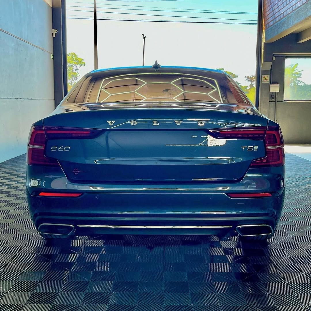 Imagem do Carro 6